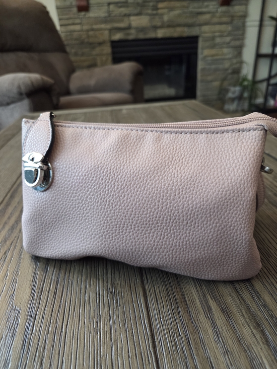 Caracol Handbags - Caracol Multi-compartment Cross Body Bag in Blush Pink